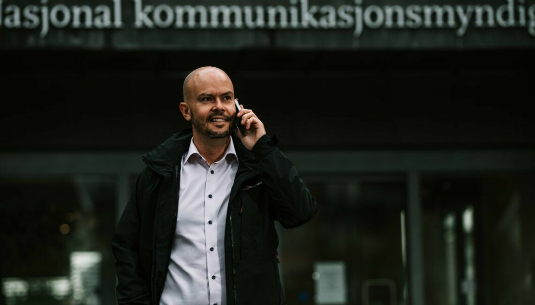 Jon-Eivind Velure i Nkom sier at de vil sjekke at Telenor oppfyller sin forpliktelser om dekning langs alle europaveier i Norge.