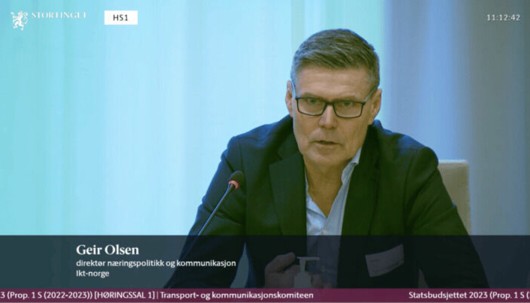 IKT-Norges direktør for næringspolitikk og kommunikasjon, Geir Olsen under transport- og kommunikasjonskomitéens høring