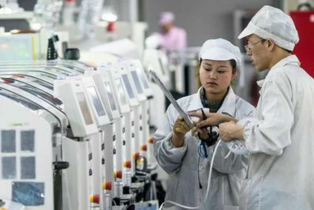 Foxconn har flere hundretusen ansatte verden over - svært mange av dem ved 12 produkjonssteder i Kina.